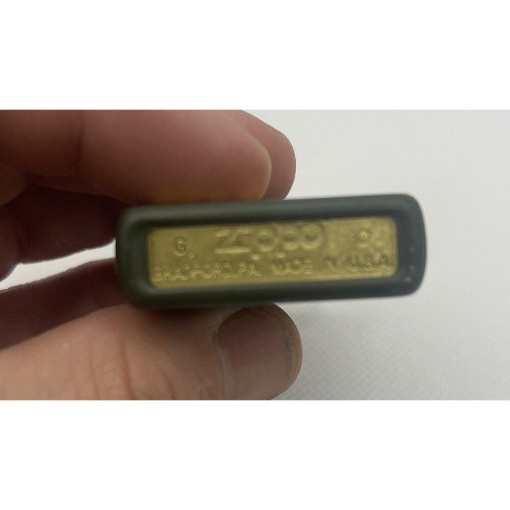Military U.S. Army Green Camouflage Matte Zippo - Picture 3 of 5